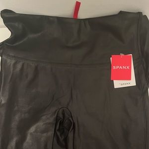 Spanx Faux Leather Leggings Sz M NWT